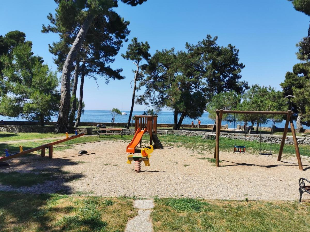 Mirta Deluxe Superior 5 Star Apartment, Your Piece Of Heaven By The Sea & Park, With Sea & Park View Novigrad Istria Esterno foto