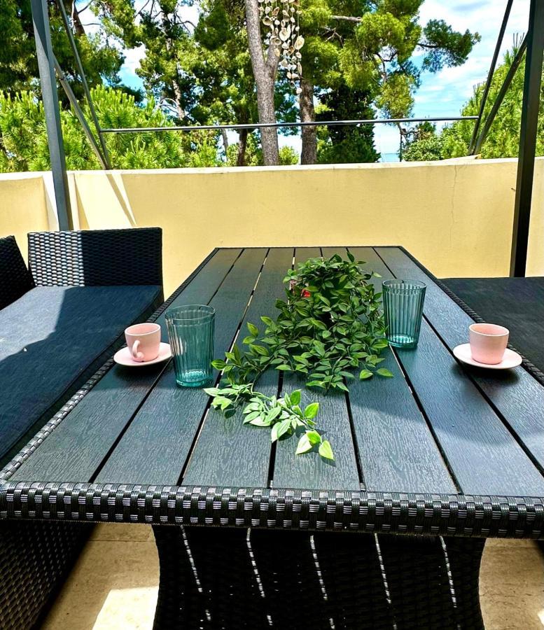 Mirta Deluxe Superior 5 Star Apartment, Your Piece Of Heaven By The Sea & Park, With Sea & Park View Novigrad Istria Esterno foto